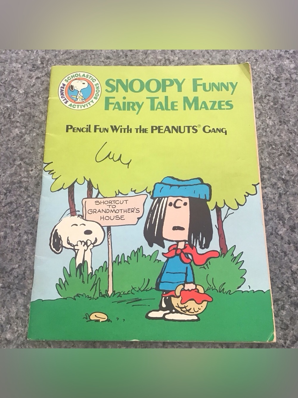 Peanuts Snoopy Funny Fairytale Mazes Book Puzzles Vintage 1980’s Scholastic Book